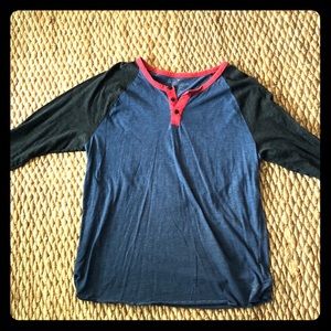 American Eagle Henley